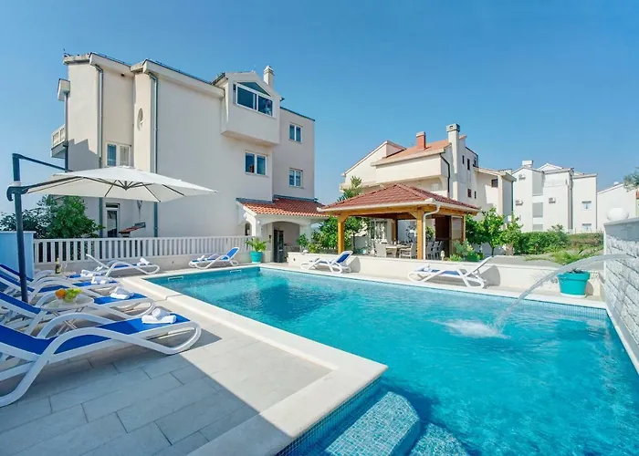 Apartments Plavi Biser