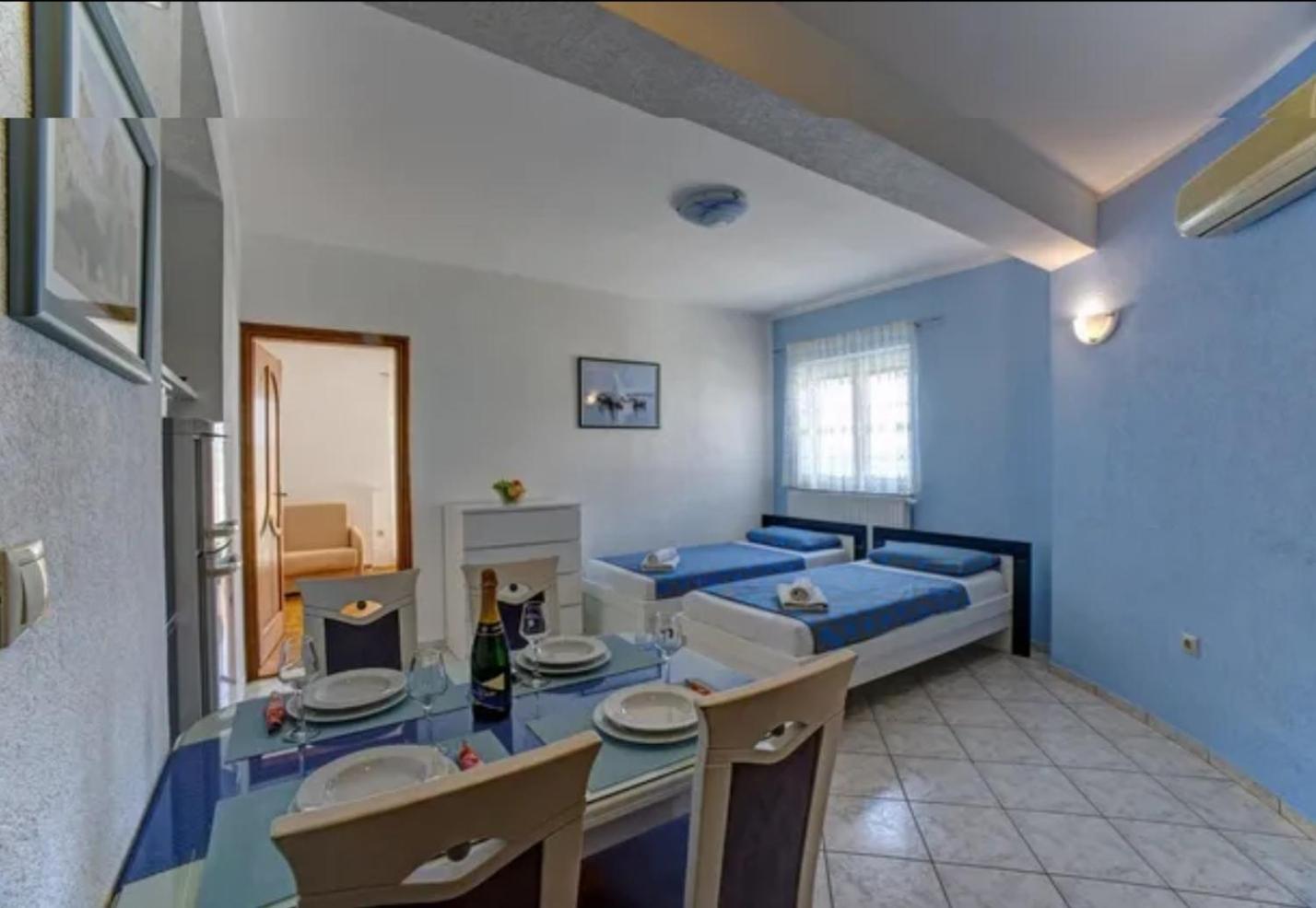 Plavi Biser * Sibenik